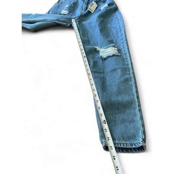 NWT Boohoo Women’s US 6 High Waisted Extreme Distressed Ripped Mom Jeans - Picture 5 of 9